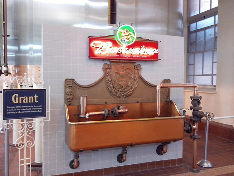 Visita a Planta Budweiser en St. Louis, Mississipi en noviembre de 2013.